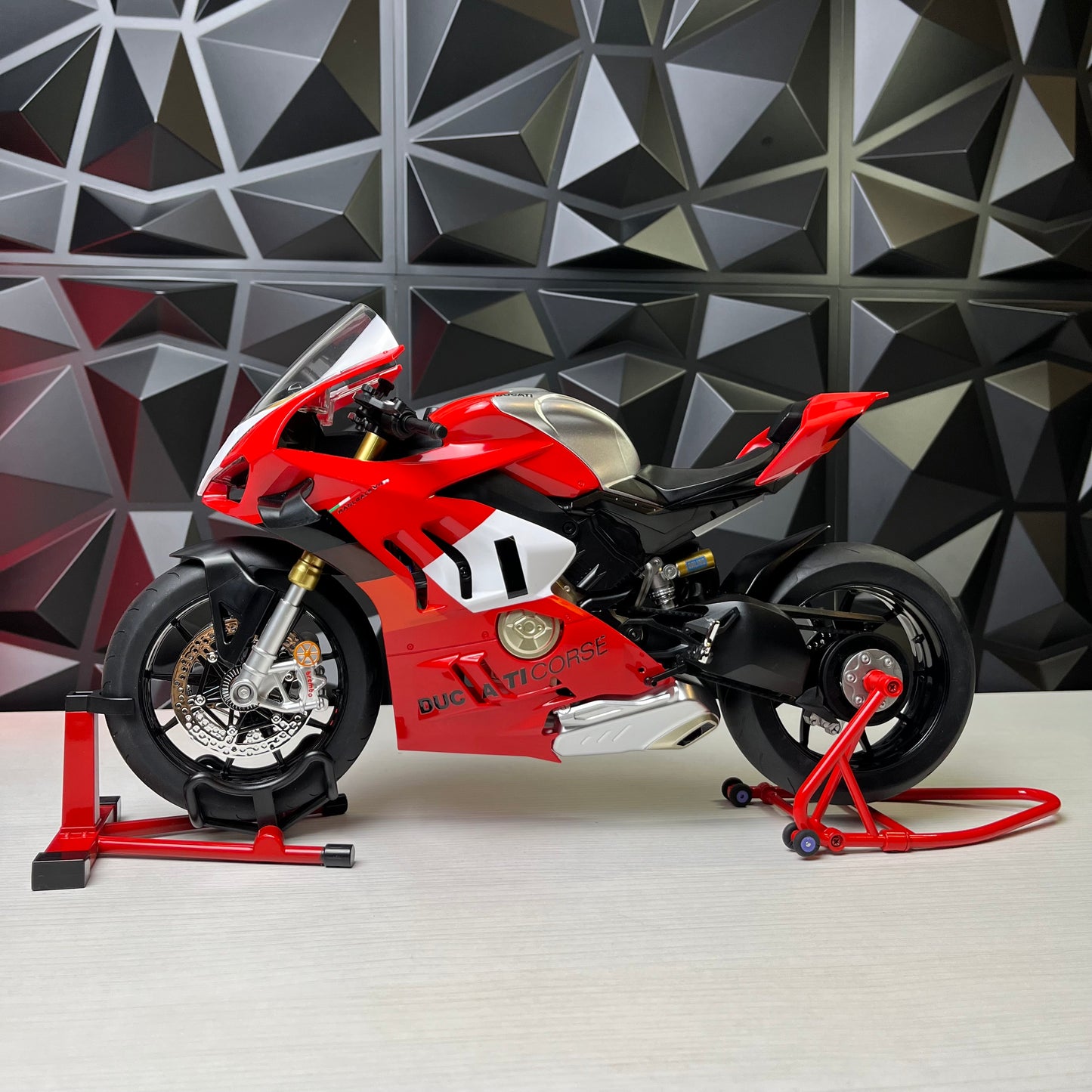 Panigale V4 Premium 1:6